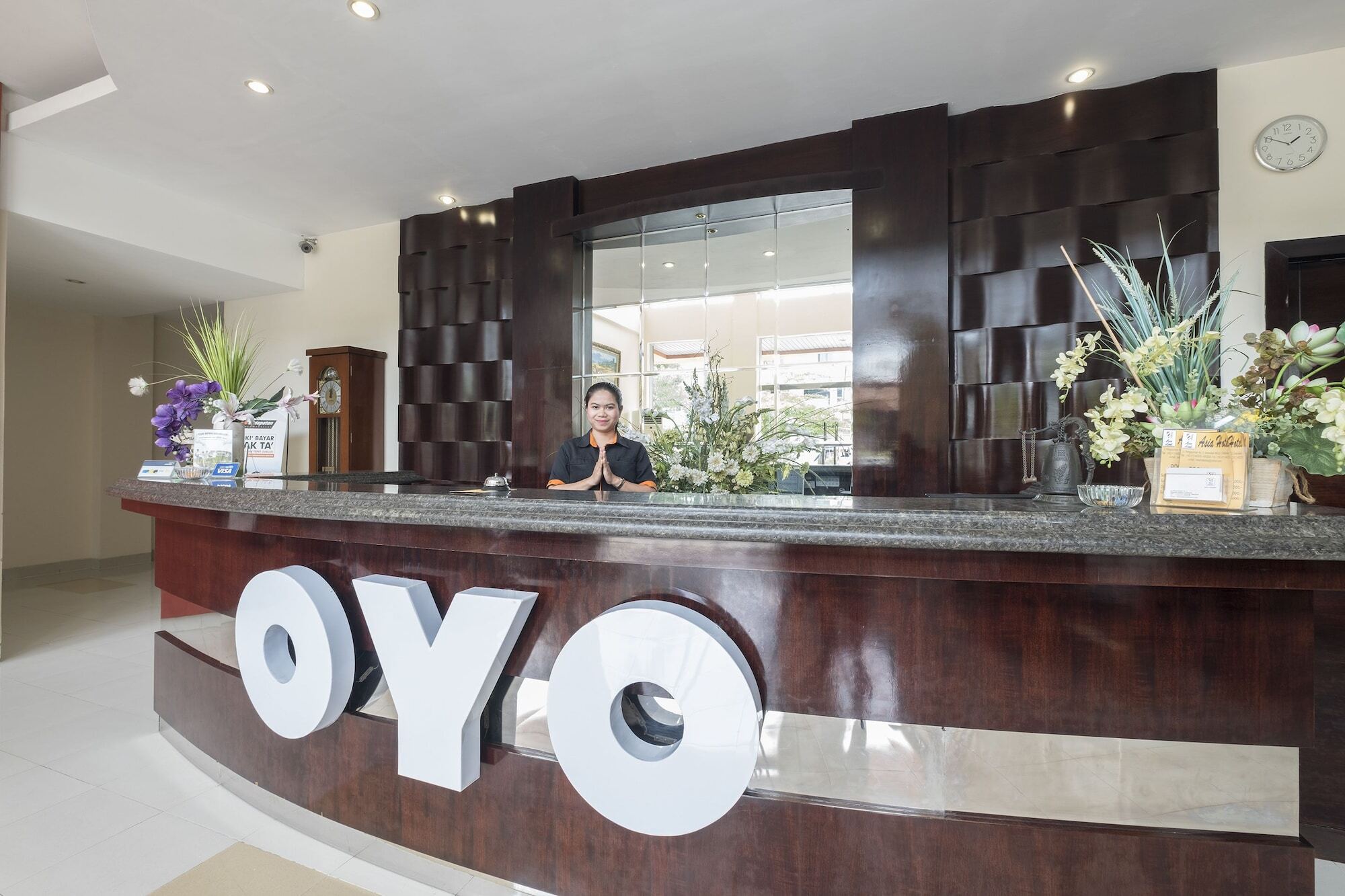 Oyo 424 Asia Hotel Makasar Zewnętrze zdjęcie